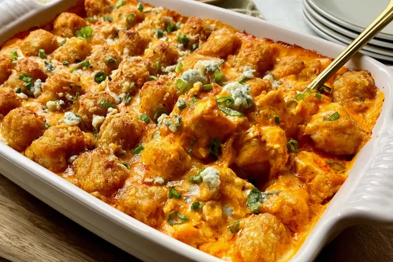 cheesy buffalo chicken tater tot bake