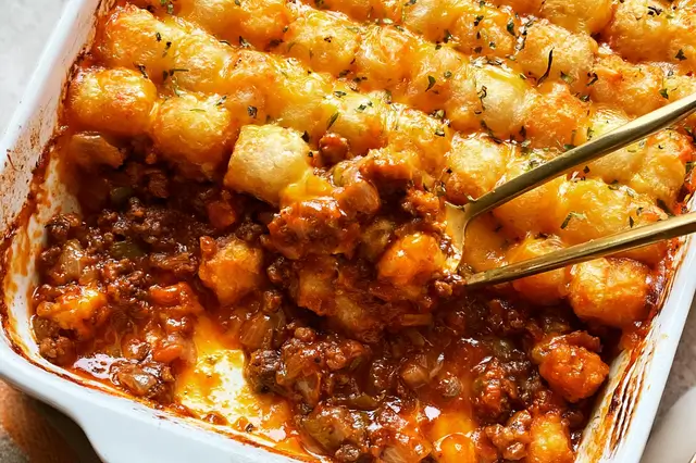 Sloppy Joe Tater Tot Casserole Recipe - Easy Comfort Food Classic 4 tater tot casserole with Sloppy Joe