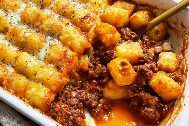 Sloppy Joe Tater Tot Casserole: Easy Recipe, Variations, and Tips 4 ground beef tater tot casserole