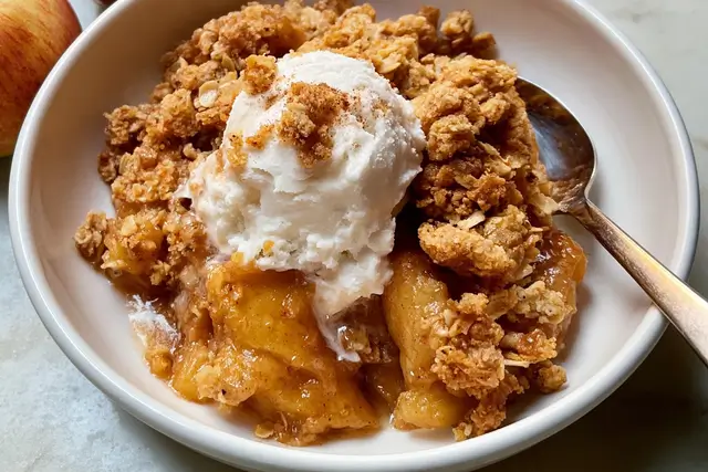 Easy Apple Crisp Recipe
