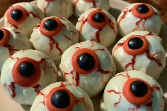 Easy Halloween Candy Treats