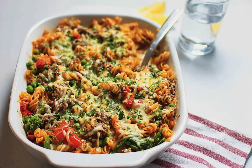 Beef and green veggie pasta bake Beef and Green Veggie Pasta Bake | Easy Family Comfort Food