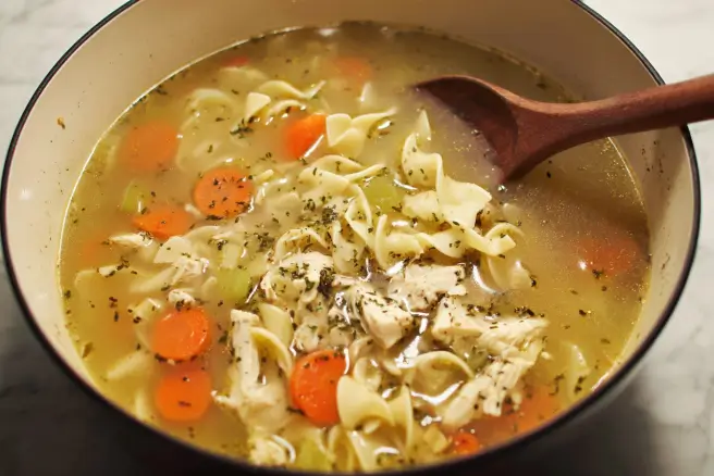 Quick and Easy Chicken Noodle Soup (One-Pot, 35 Minutes) 4 classic chicken noodle soup