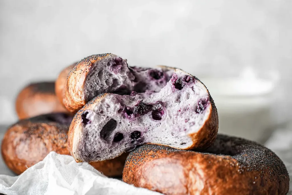 Homemade Blueberry Bagels: Delicious and Easy Recipe 4 homemade blueberry bagels 2 Homemade Blueberry Bagels: Delicious and Easy Recipe
