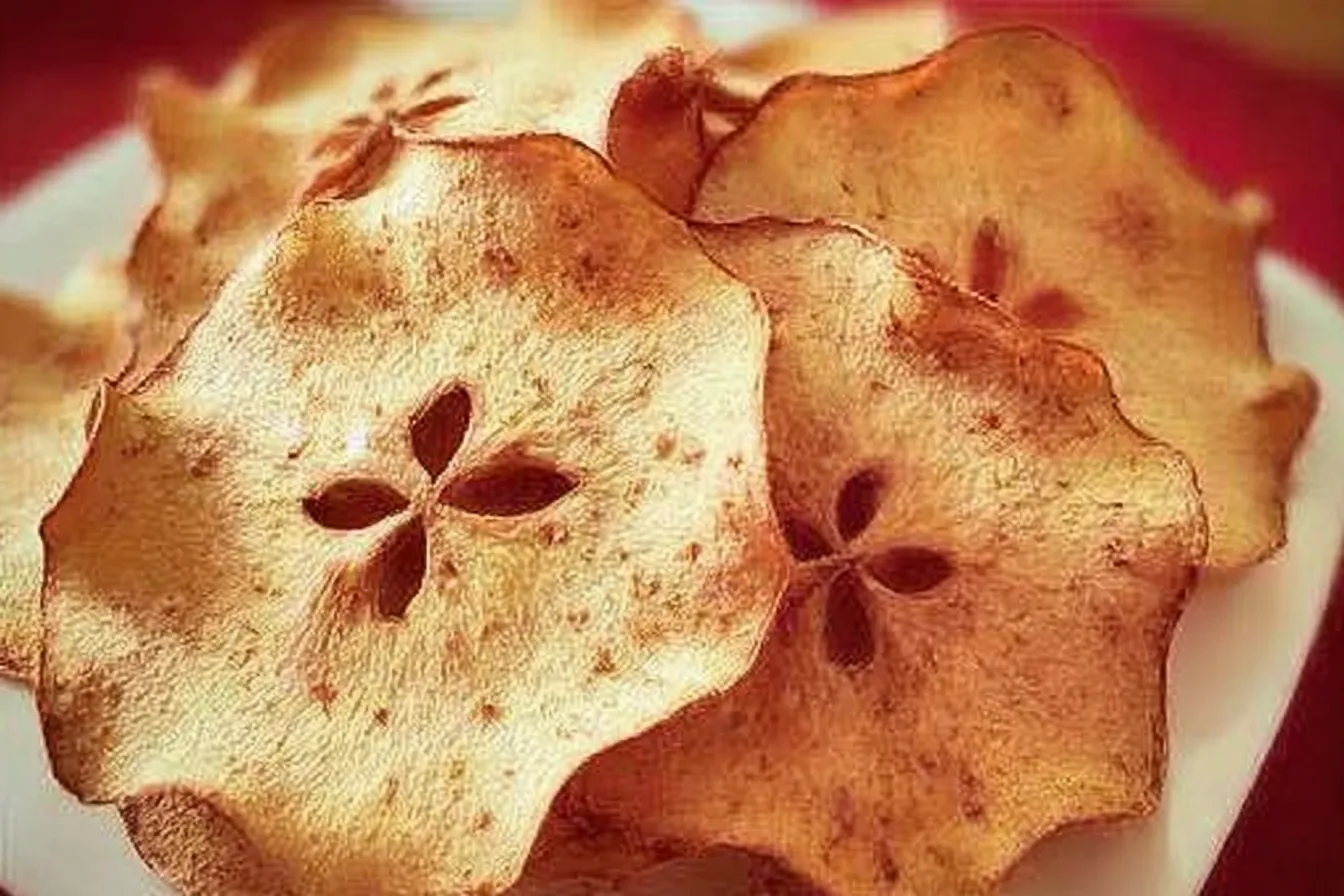 Apple Chips: Delightfully Crunchy and Healthy Snack Option 4 Apple Chips