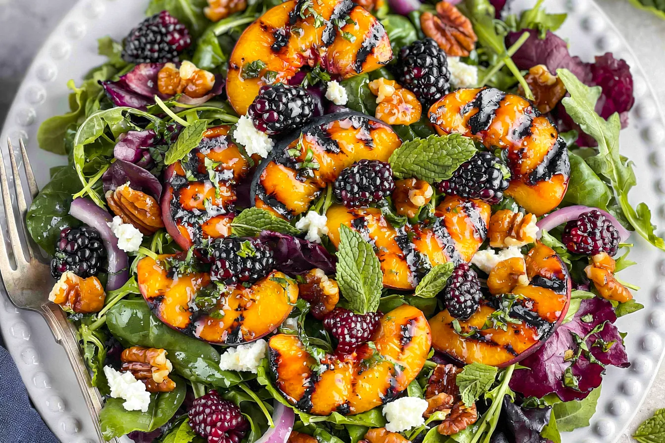Grilled Peach Salad: A Refreshing Summer Delight 4 Grilled Peach Salad